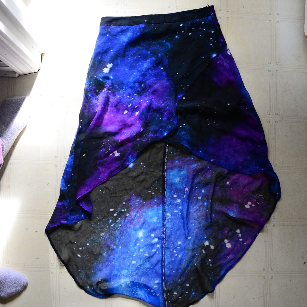 asymetrical galaxy skirt